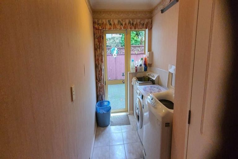 Photo of property in 19 Hoyte Place, Pukehangi, Rotorua, 3015