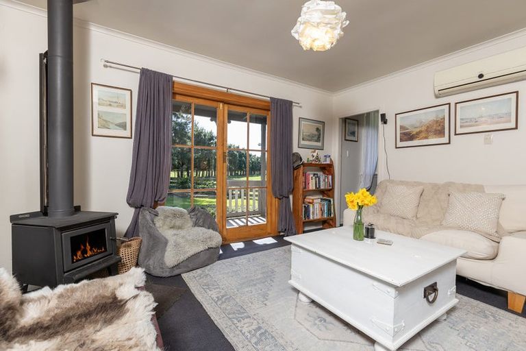 Photo of property in 535 Bidwills Cutting Road, Morison Bush, Greytown, 5794