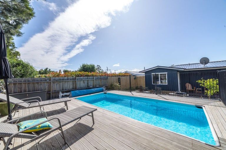 Photo of property in 56 Princess Street, Martinborough, 5711