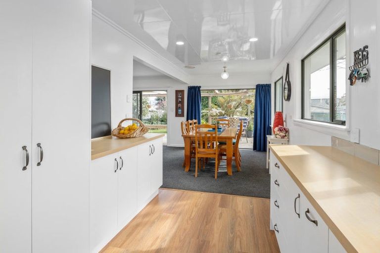 Photo of property in 43 Holdaway Street, Riversdale, Blenheim, 7201