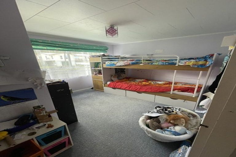 Photo of property in 17 Tarras Grove, Kelson, Lower Hutt, 5010