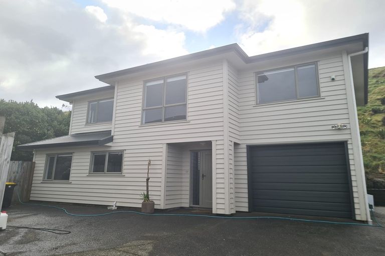 Photo of property in 14 Gifford Grove, Churton Park, Wellington, 6037