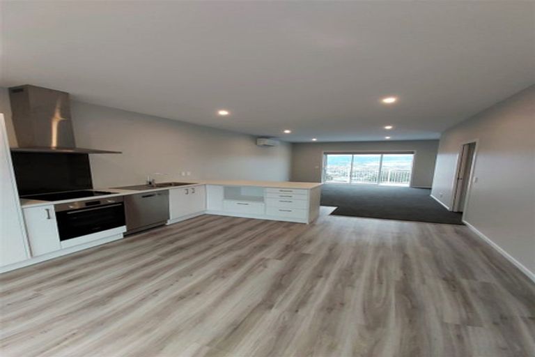 Photo of property in 20 Kopua Place, Whitby, Porirua, 5024