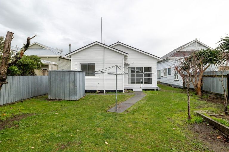 Photo of property in 25 Bourke Street, Palmerston North, 4410