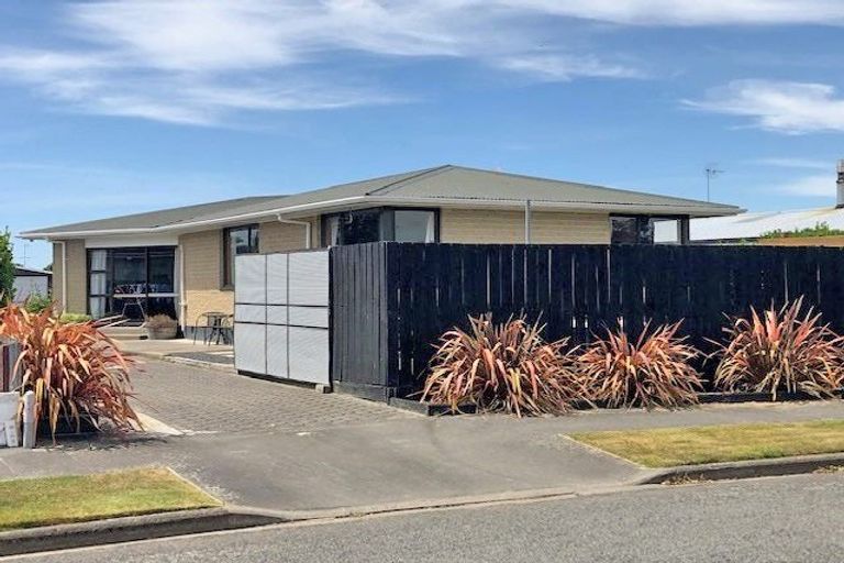Photo of property in 12 Scotswood Place, Rangiora, 7400