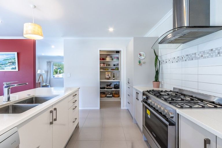 Photo of property in 58 Waterstone Avenue, Paraparaumu, 5032