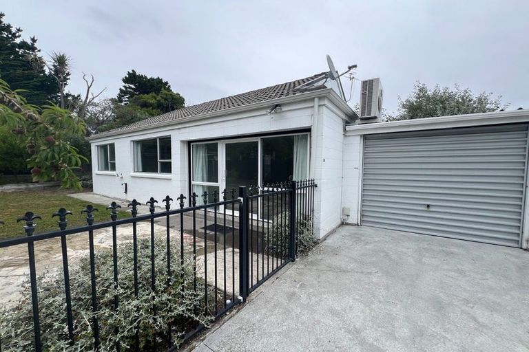Photo of property in 2/41 Bowhill Road, New Brighton, Christchurch, 8083