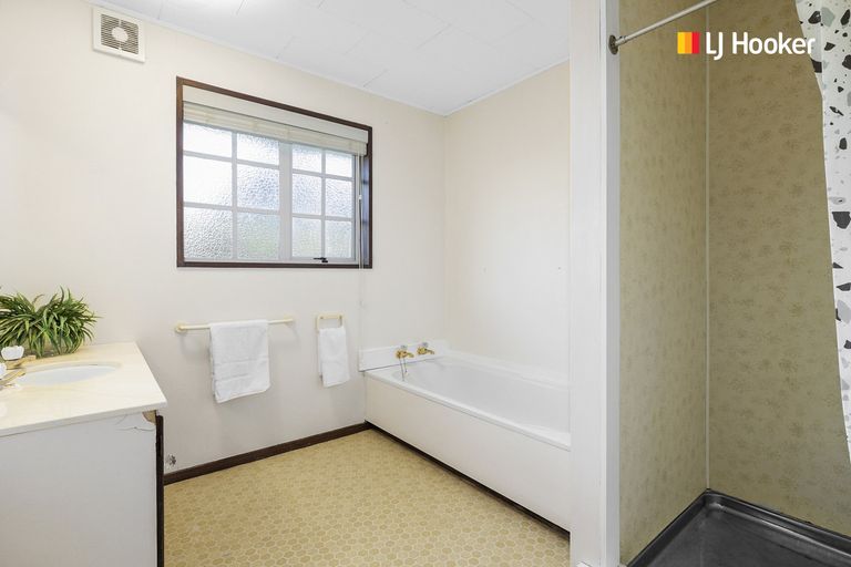 Photo of property in 11 Challis Street, Vauxhall, Dunedin, 9013