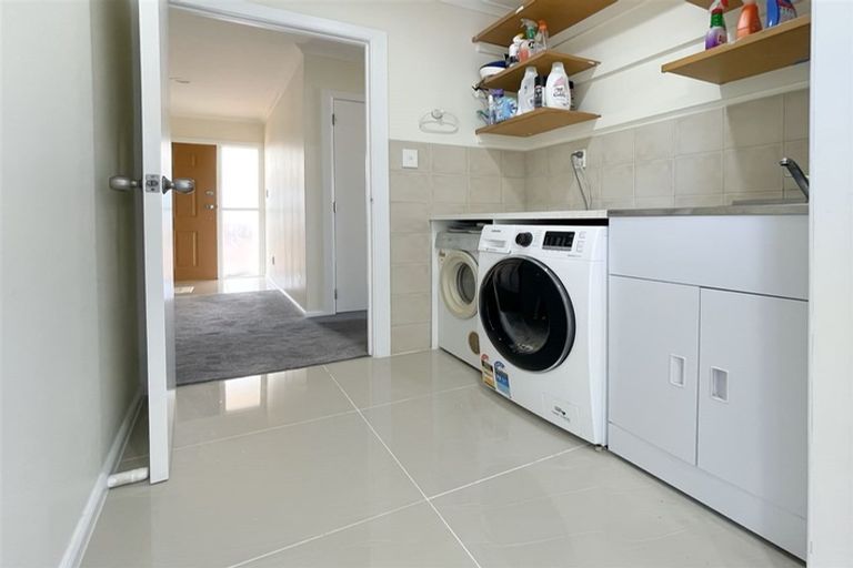 Photo of property in 24 Olive Crescent, Papatoetoe, Auckland, 2025