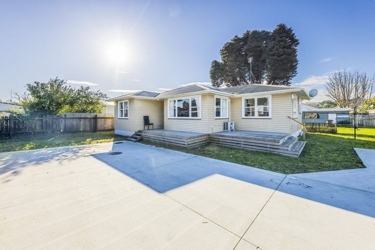 Photo of property in 12a Mcentee Street, Papakura, 2110