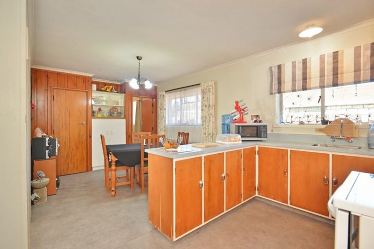 Photo of property in 71 Oxford Street, Lansdowne, Masterton, 5810