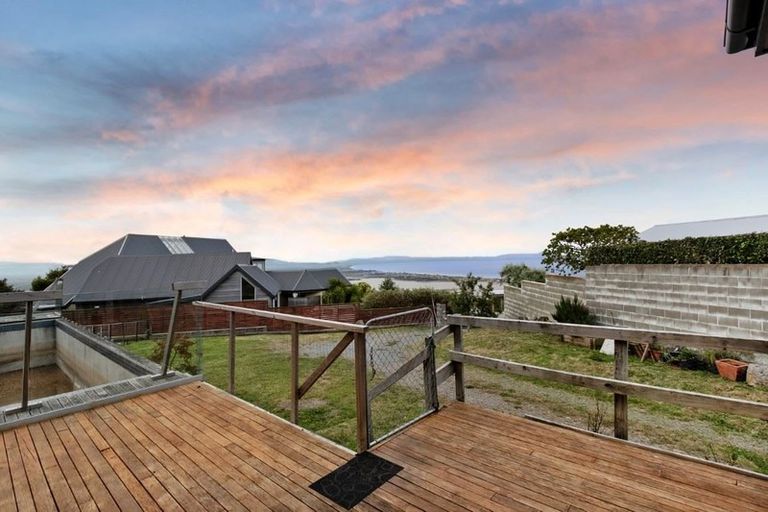 Photo of property in 11 Cirrus Lane, Mount Pleasant, Christchurch, 8081