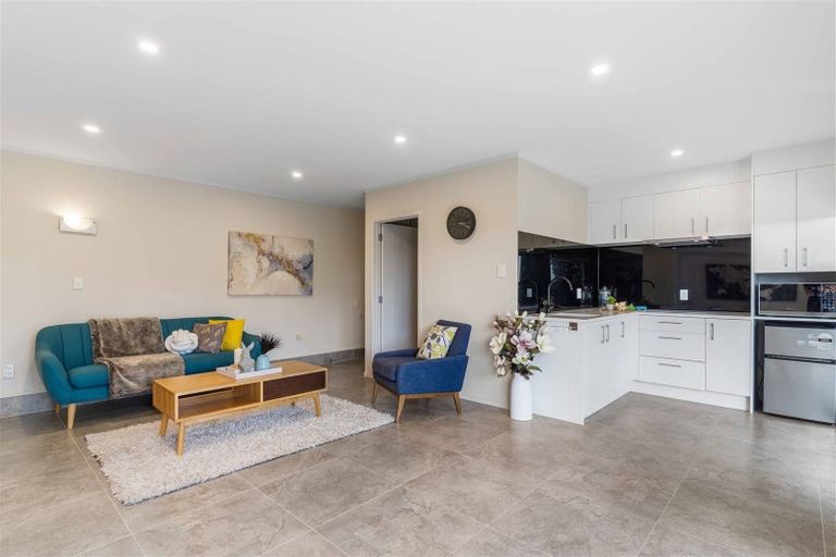 Photo of property in 81 Waller Avenue, Bucklands Beach, Auckland, 2012