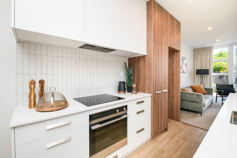 Photo of property in 8 Tuapapa Lane, Roslyn, Palmerston North, 4414