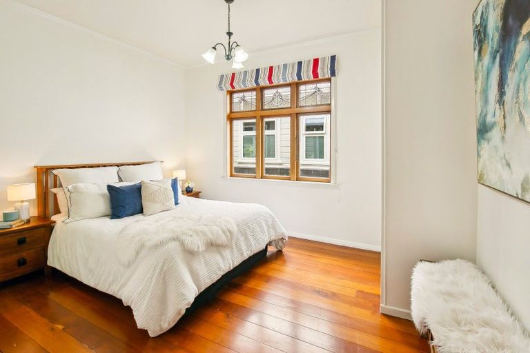 Photo of property in 43 Darlington Road, Miramar, Wellington, 6022