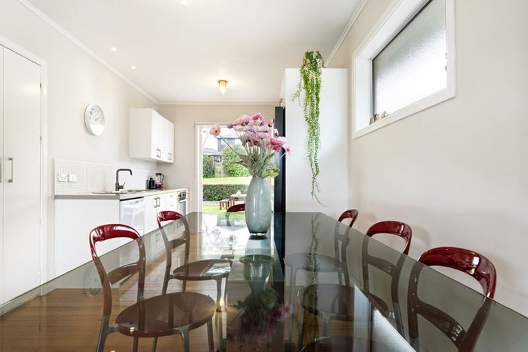 Photo of property in 71 Wallace Road, Mangere Bridge, Auckland, 2022