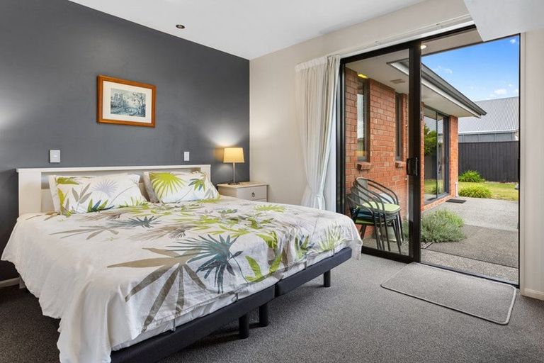 Photo of property in 16 Chestnut Place, Rangiora, 7400