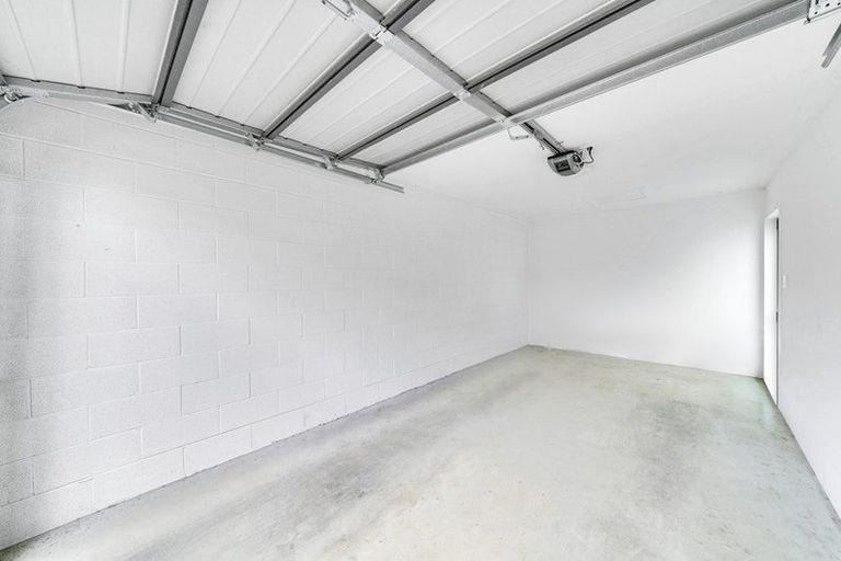 Photo of property in 9 Tarapuke Lane, Papakura, 2110