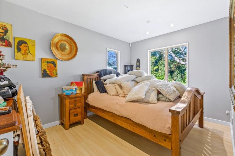 Photo of property in 14 Station Road, Huapai, Kumeu, 0810