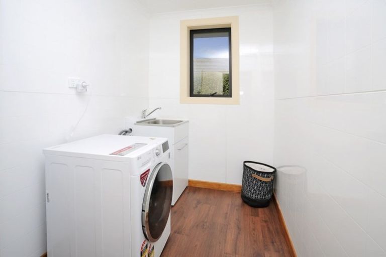 Photo of property in 16 Lyon Street, Glengarry, Invercargill, 9810