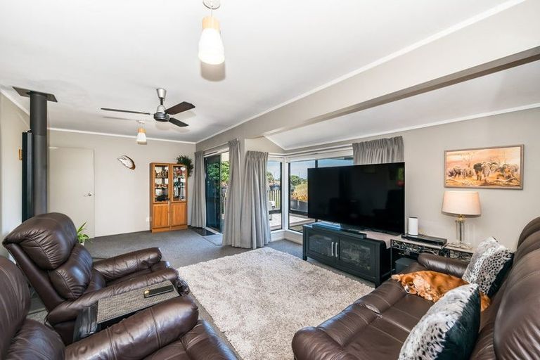 Photo of property in 5 Langdale Avenue, Paraparaumu, 5032