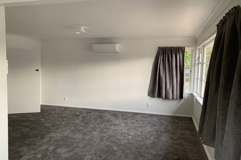 Photo of property in 89 Pahiatua Street, Hokowhitu, Palmerston North, 4410