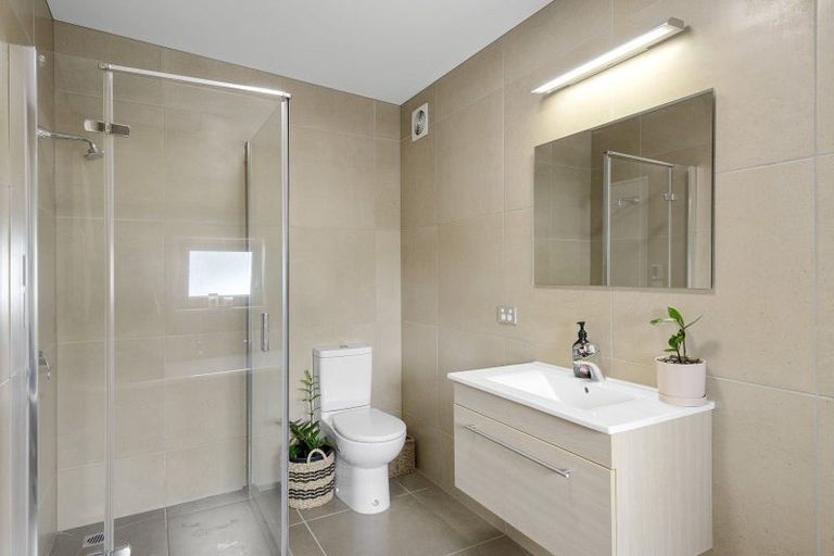 Photo of property in 42 Saint Andrews Hill Road, Mount Pleasant, Christchurch, 8081