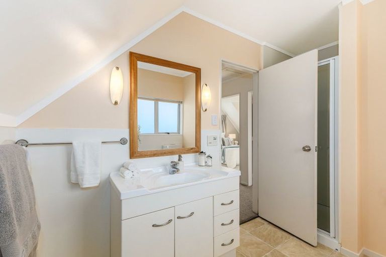 Photo of property in 1 Anaheim Place, Churton Park, Wellington, 6037