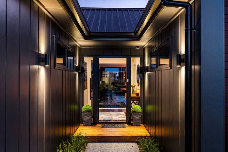 Photo of property in 48 Ngaru Crescent, Wharewaka, Taupo, 3330