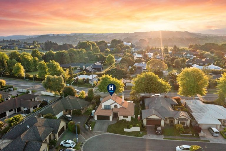 Photo of property in 12 Doneraille Place, Bethlehem, Tauranga, 3110