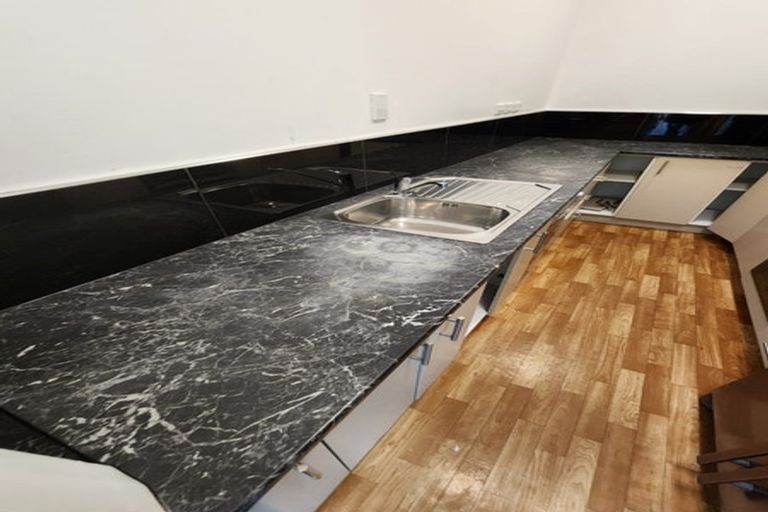 Photo of property in 48 Aurora Terrace, Kelburn, Wellington, 6012