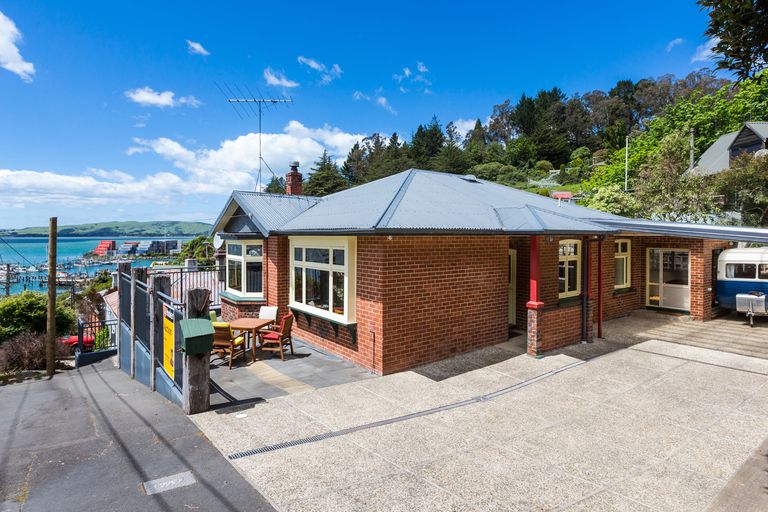 Photo of property in 19 Slant Street, Careys Bay, Port Chalmers, 9023