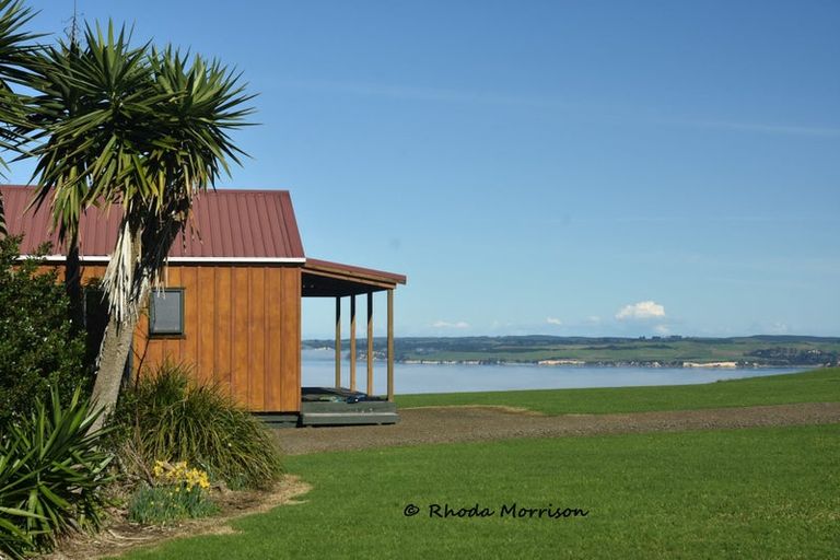 Photo of property in 986 Tinopai Road, Tinopai, Matakohe, 0593