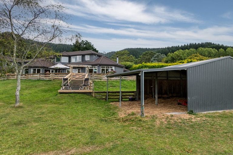 Photo of property in 35 Eucalyptus Way, Nikau Valley, Paraparaumu, 5032