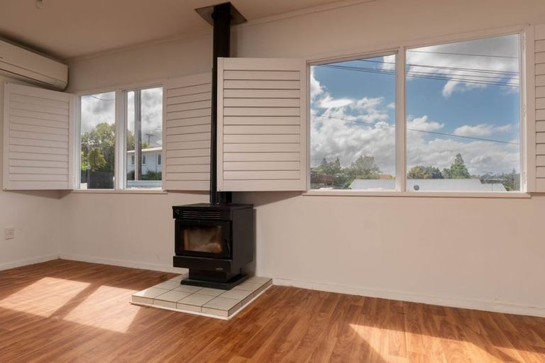 Photo of property in 1a Helena Street, Massey, Auckland, 0614