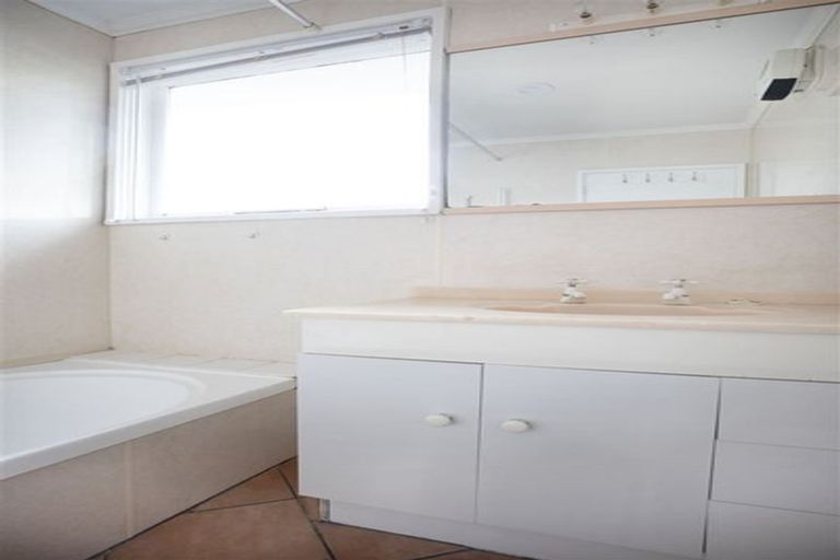 Photo of property in 38 Farrington Avenue, Bishopdale, Christchurch, 8053