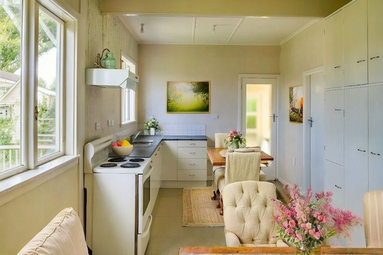 Photo of property in 30 Espin Crescent, Karori, Wellington, 6012