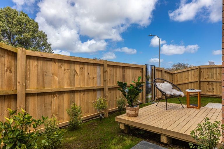 Photo of property in 1a Bellville Drive, Clendon Park, Auckland, 2103