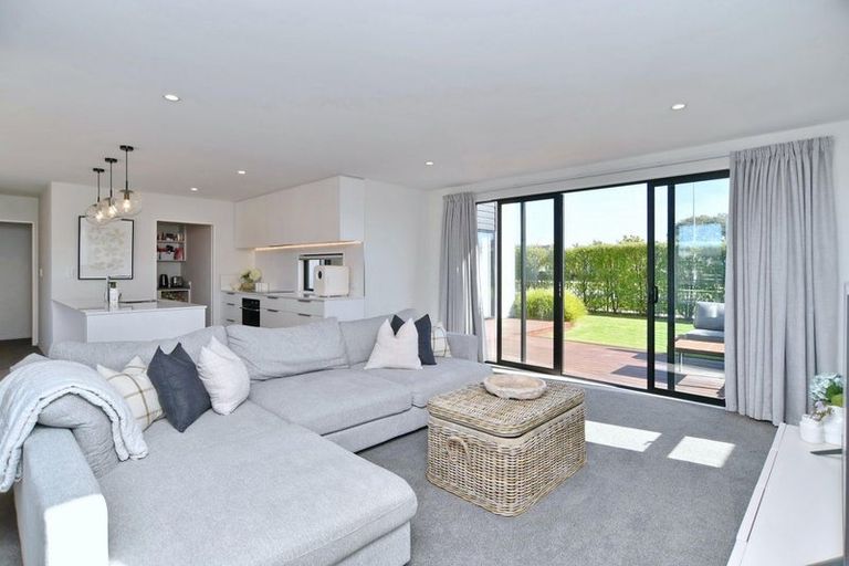 Photo of property in 10 Jury Lane, Woodend, 7610