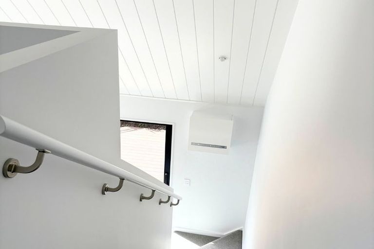 Photo of property in 2/171 Centaurus Road, Saint Martins, Christchurch, 8022