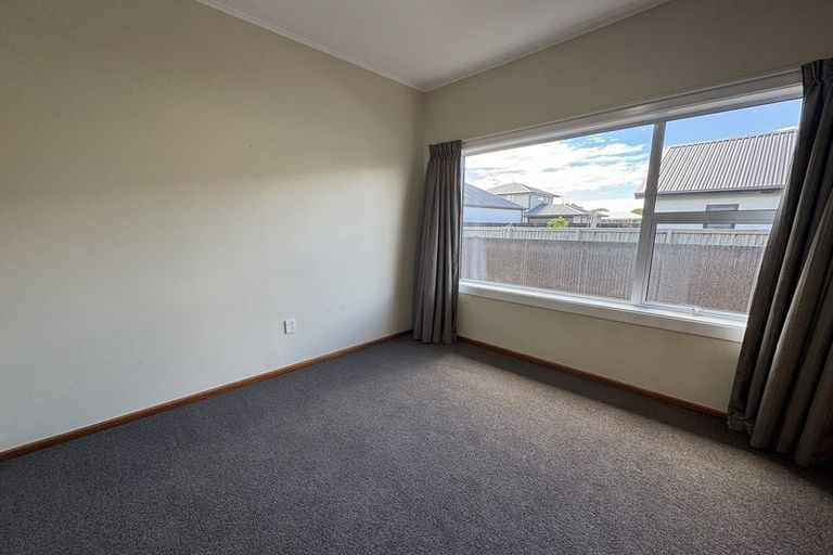 Photo of property in 106 Aorangi Road, Bryndwr, Christchurch, 8053