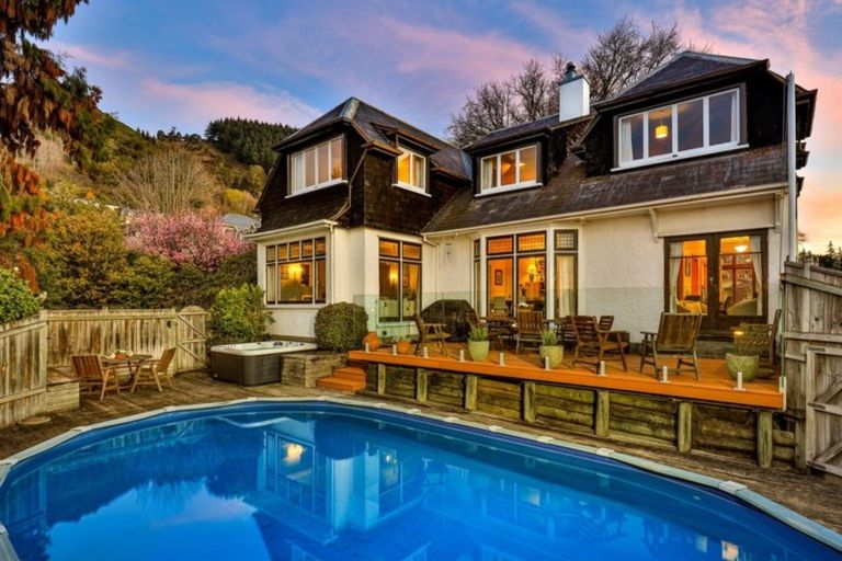 Photo of property in 16 Ngatitama Street, Nelson South, Nelson, 7010