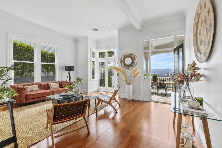 Photo of property in 5a Fortunatus Street, Brooklyn, Wellington, 6021