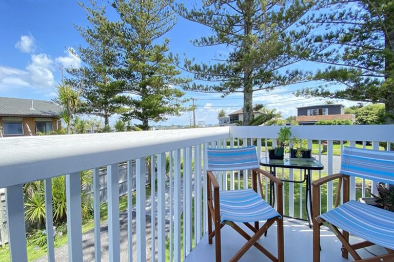 Photo of property in 1/29 Rangitoto Terrace, Milford, Auckland, 0620