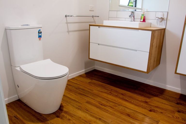 Photo of property in 31 Tiverton Crescent, Whalers Gate, New Plymouth, 4310