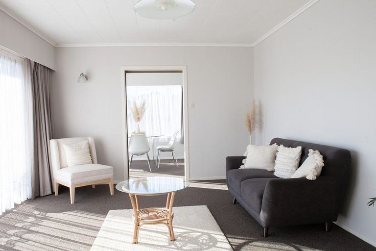 Photo of property in 2 Park Lane, Waitara, 4320