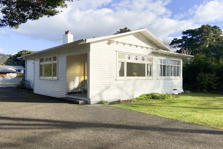 Photo of property in 53 Martin Street, Wallaceville, Upper Hutt, 5018