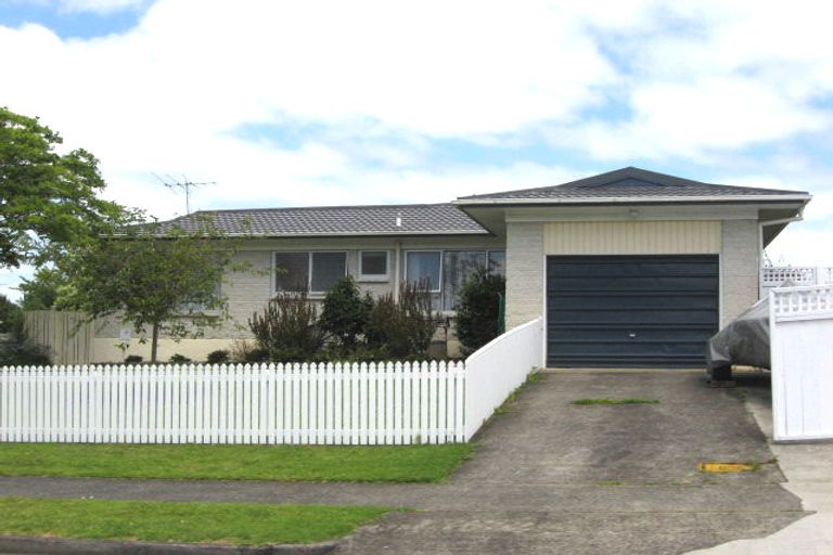 Photo of property in 28 Ridgeway Road, Pukekohe, 2120