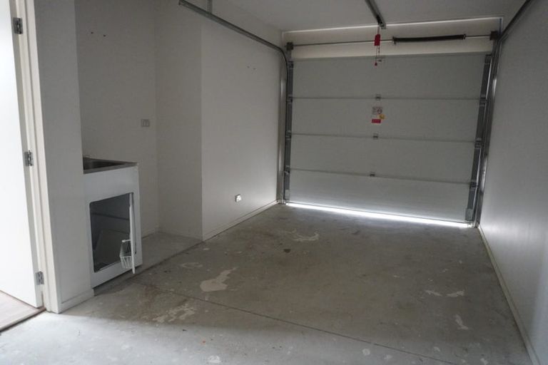 Photo of property in 2 Hoia Street, Papakura, 2110