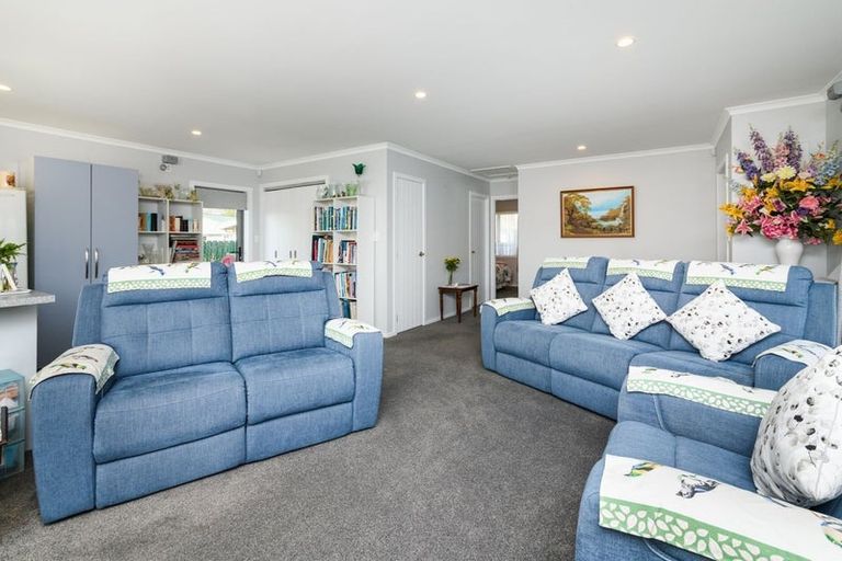 Photo of property in 17 Sinclair Avenue, Highbury, Palmerston North, 4412